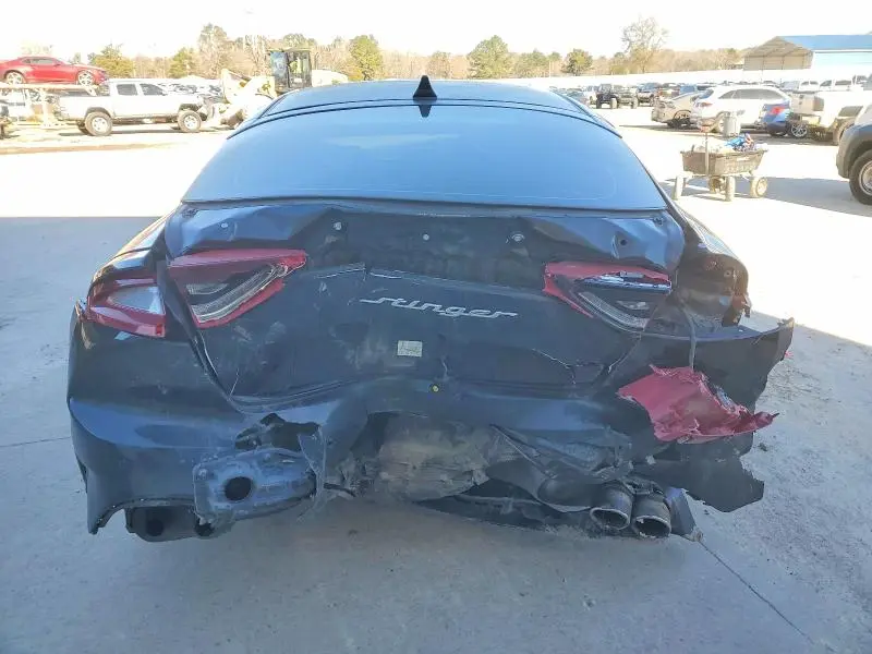 2018 KIA STINGER GT1  