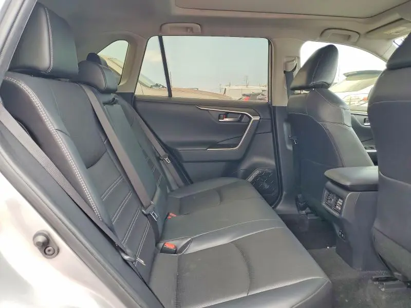 2020 TOYOTA RAV4 LIMITED  