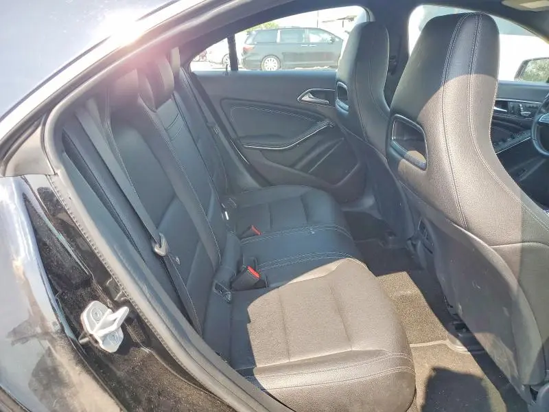2018 MERCEDES-BENZ CLA 250 4MATIC  