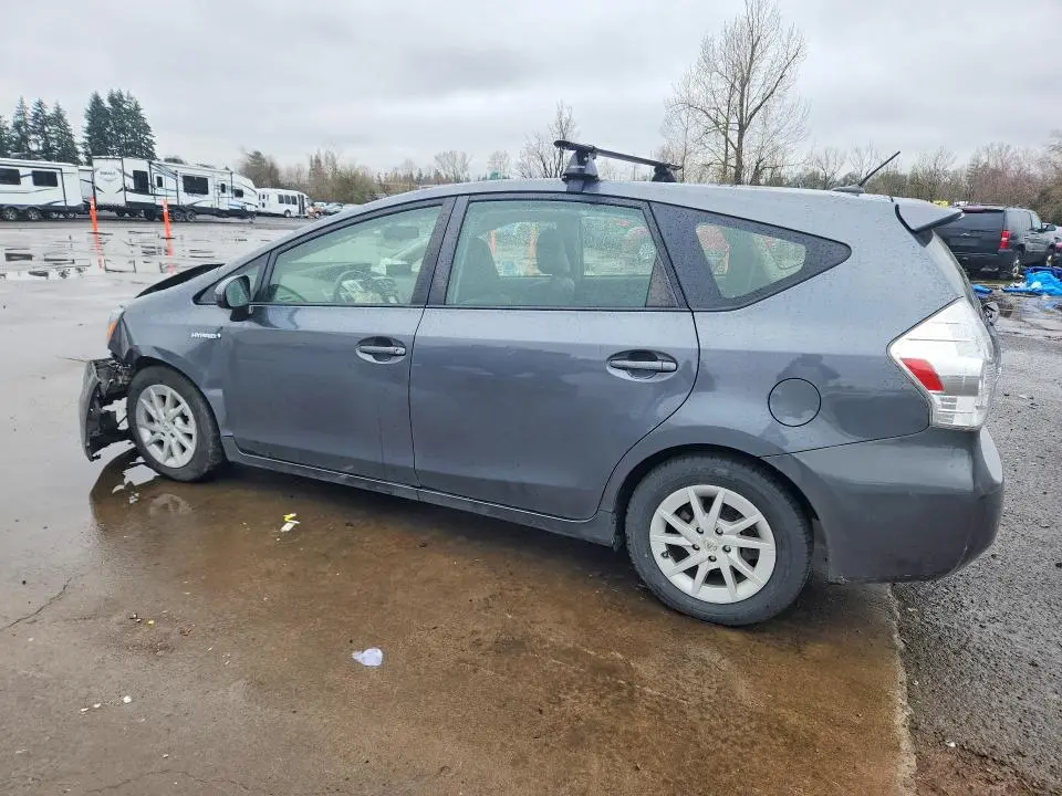 2012 TOYOTA PRIUS V   