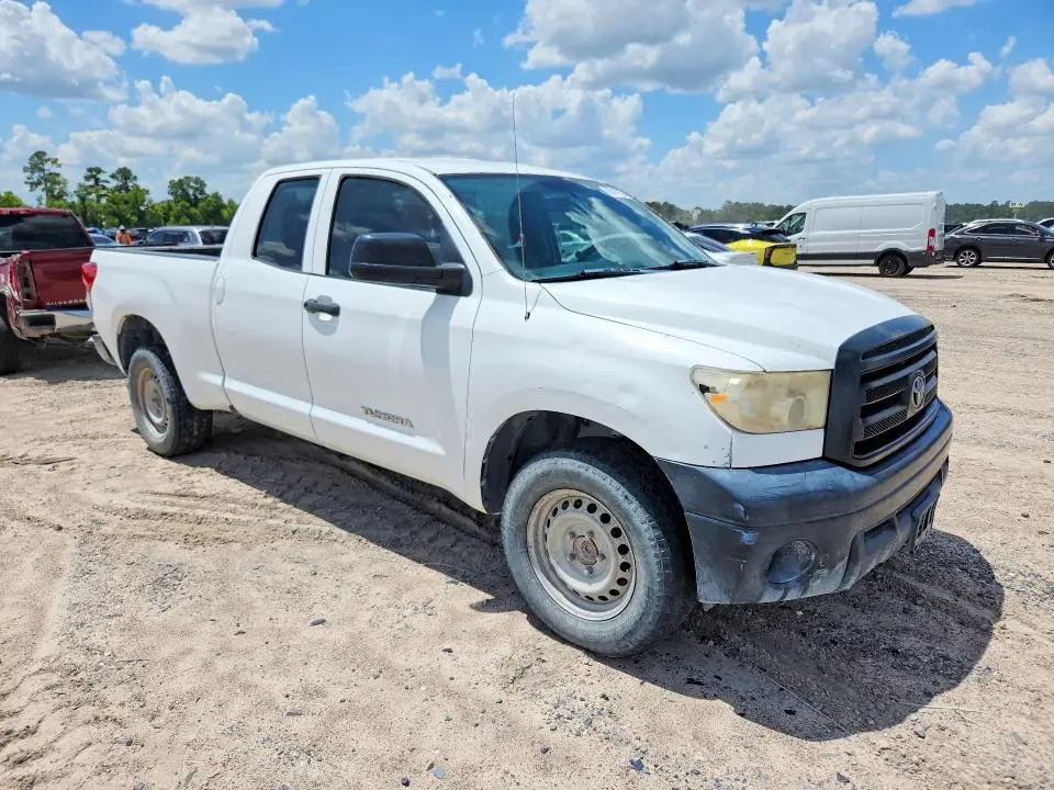 2011 TOYOTA TUNDRA DOUBLE CAB SR5  