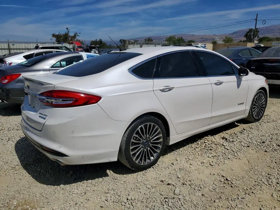2017 FORD FUSION TITANIUM HEV  
