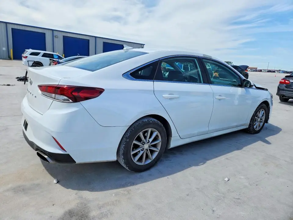 2019 HYUNDAI SONATA SE  
