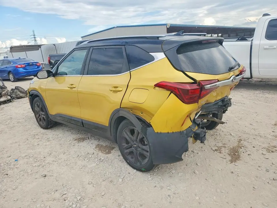 2021 KIA SELTOS S  