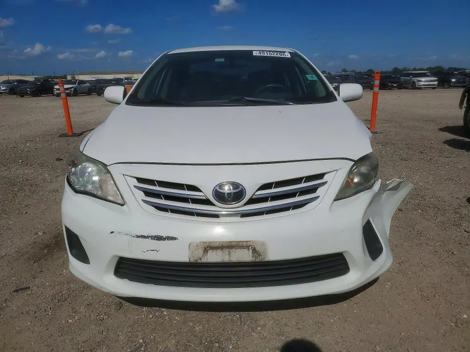 2013 TOYOTA COROLLA LE  