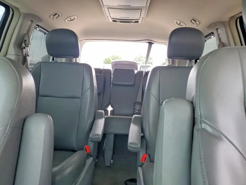 2012 VOLKSWAGEN ROUTAN SE  