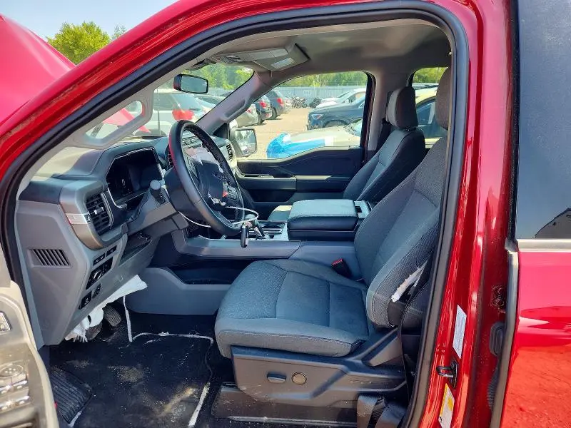 2024 FORD F150 LIGHTNING XLT  