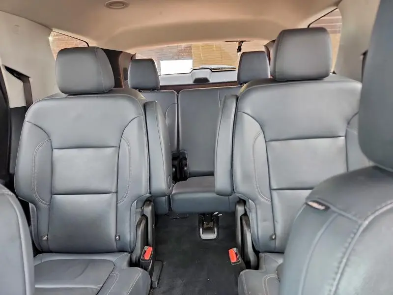 2021 CHEVROLET TRAVERSE LT  