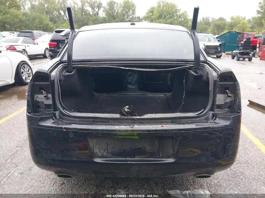 2013 CHRYSLER 300C JOHN VARVATOS LIMITED EDITION