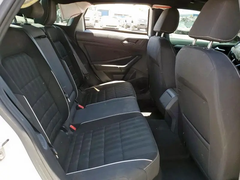2024 VOLKSWAGEN JETTA SPORT  