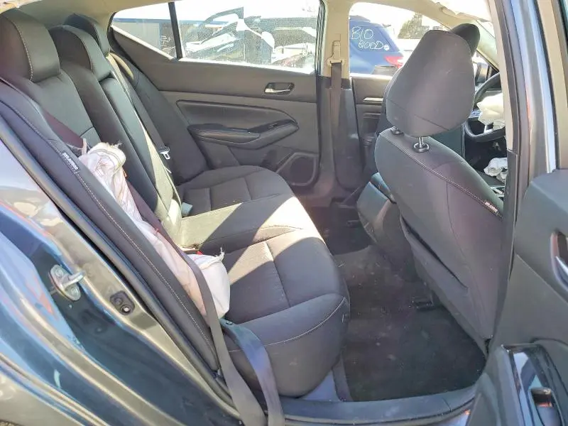 2021 NISSAN ALTIMA SV  