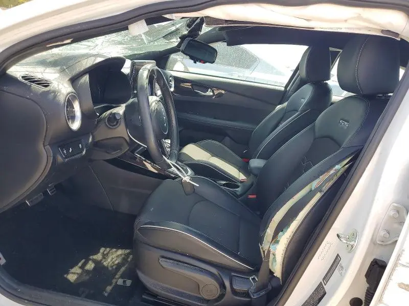 2023 KIA FORTE GT LINE  