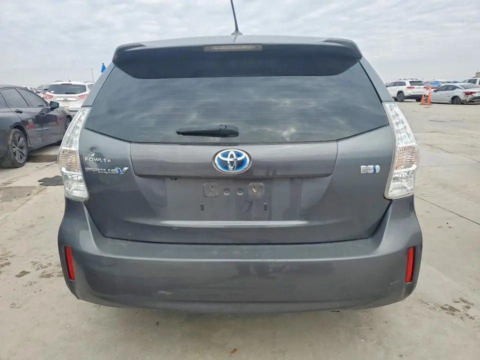 2012 TOYOTA PRIUS V   
