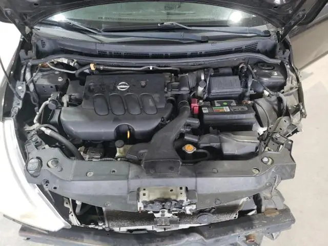 2010 NISSAN VERSA S  