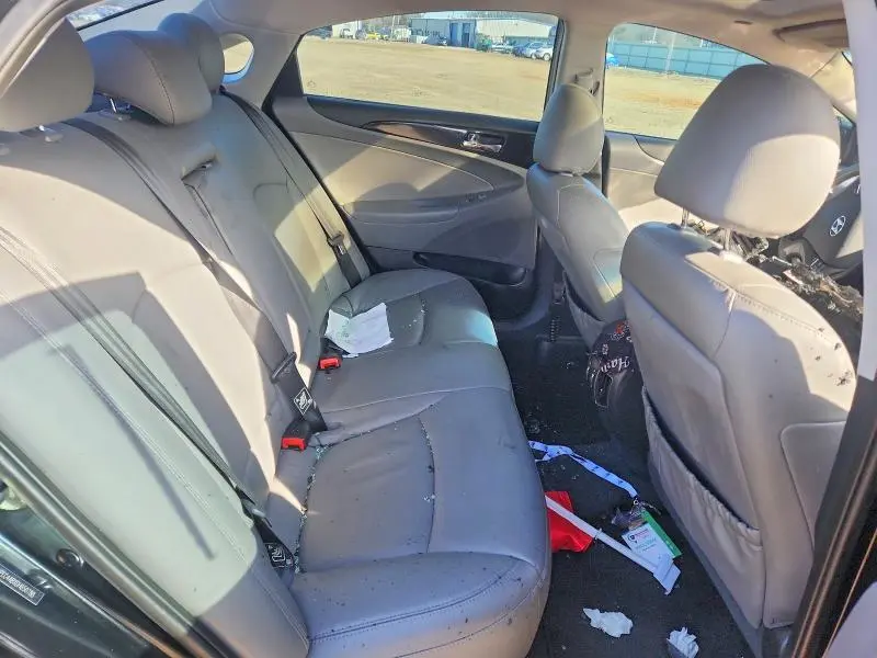 2013 HYUNDAI SONATA SE  