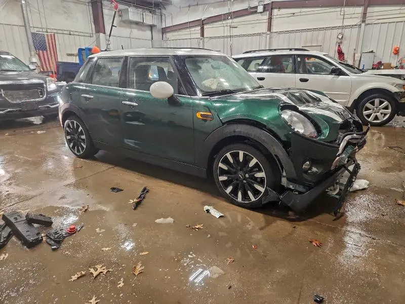 2018 MINI COOPER   