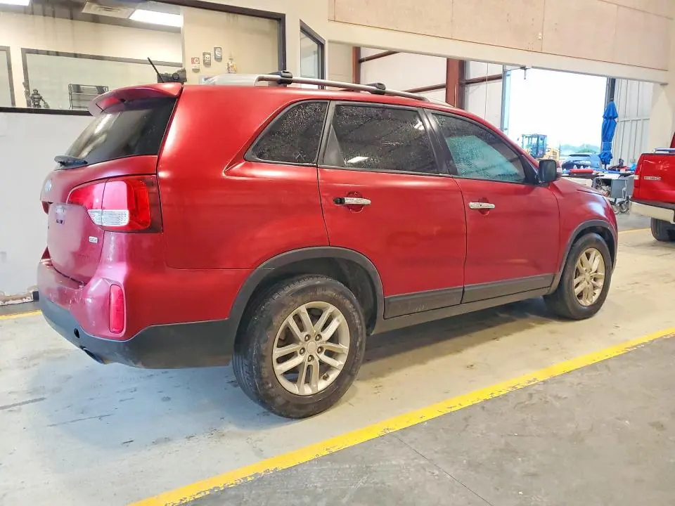 2014 KIA SORENTO LX  
