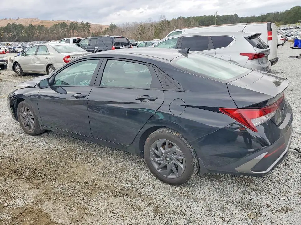 2024 HYUNDAI ELANTRA SEL  