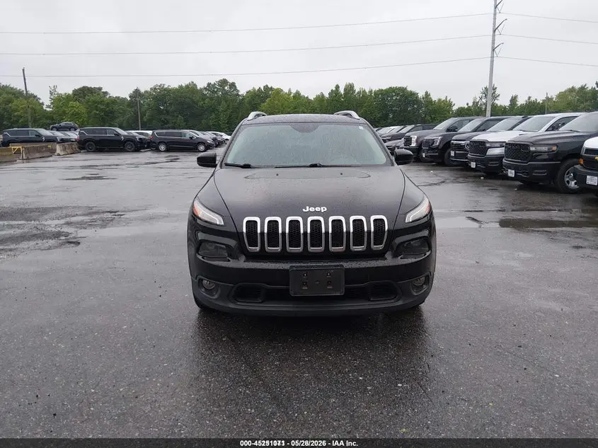 2018 JEEP CHEROKEE LATITUDE FWD