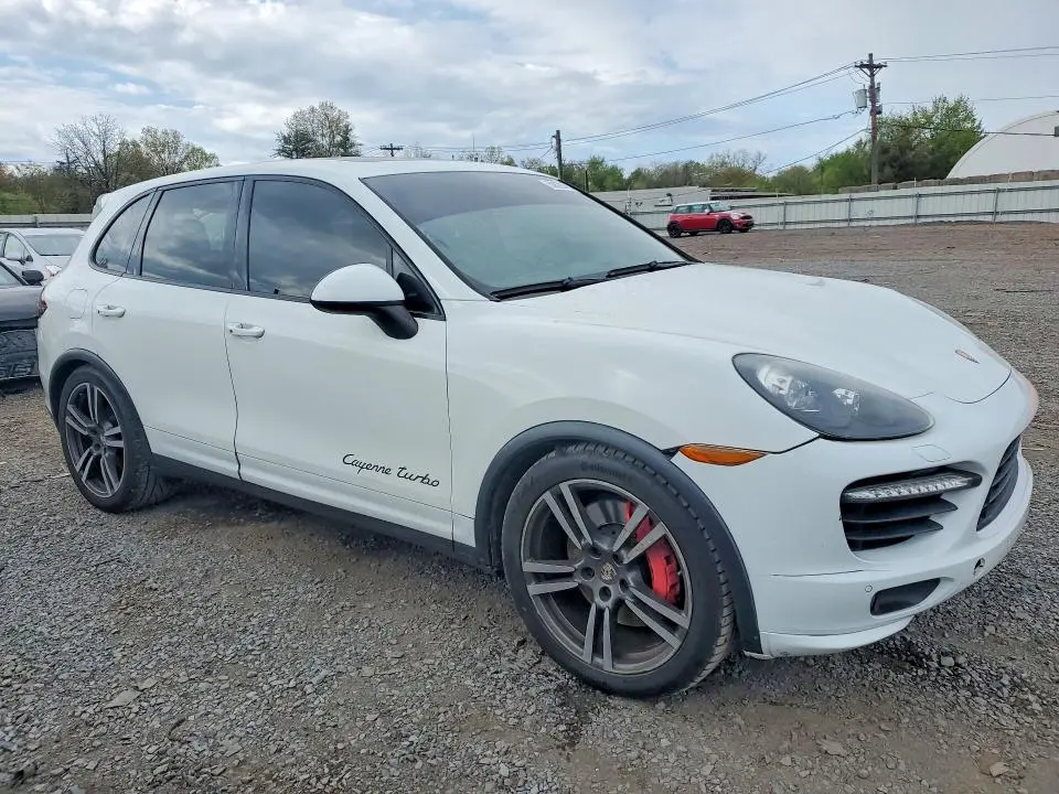 2012 PORSCHE CAYENNE TURBO  