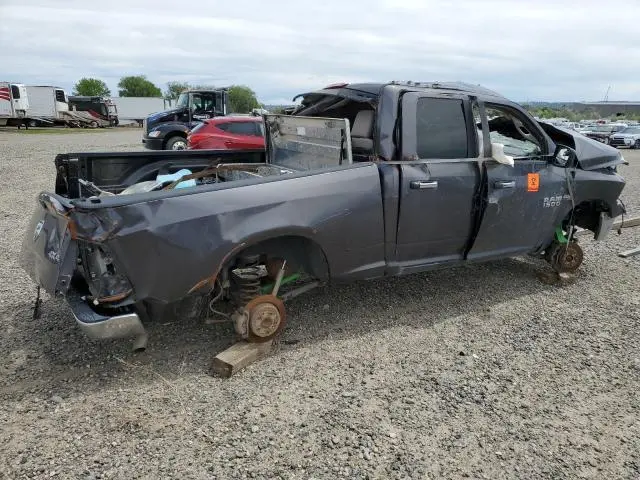2016 RAM 1500 SLT  