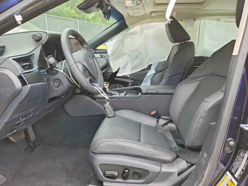 2025 LEXUS ES 300H BASE  