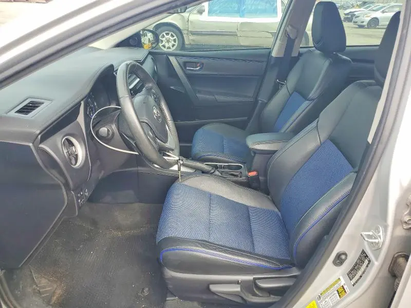 2017 TOYOTA COROLLA SE  