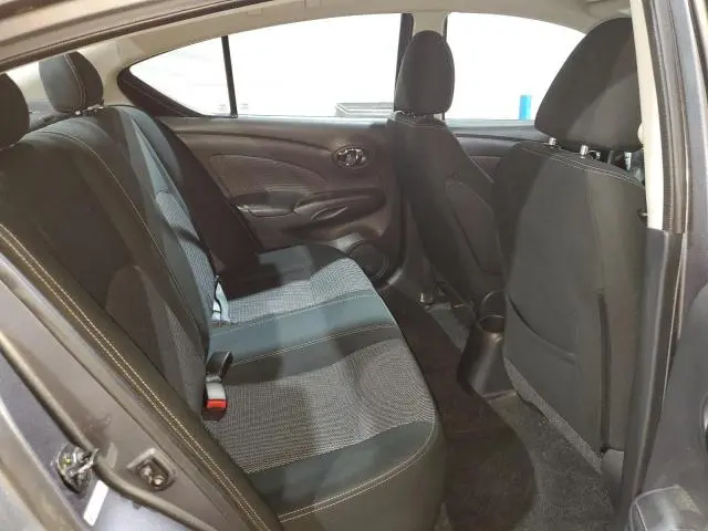 2018 NISSAN VERSA S  