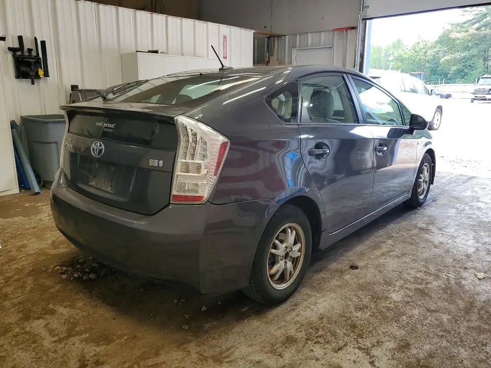 2011 TOYOTA PRIUS TWO  