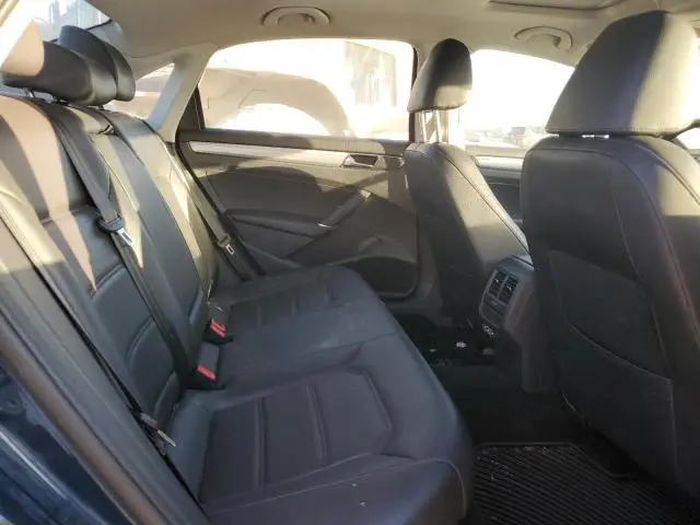 2019 VOLKSWAGEN PASSAT WOLFSBURG  