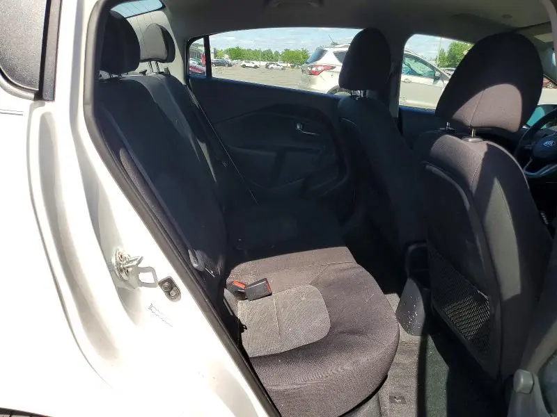 2016 KIA RIO LX  