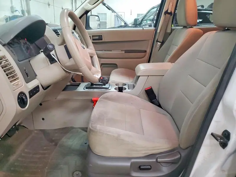 2011 FORD ESCAPE XLT  
