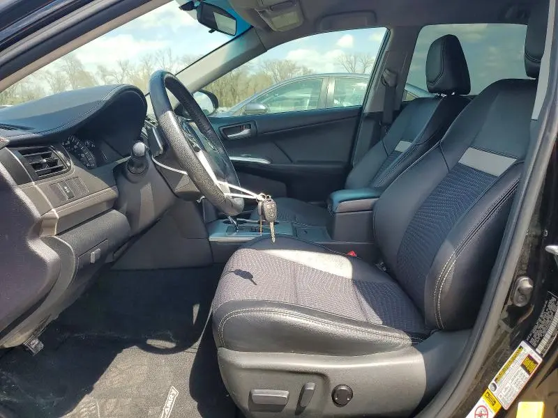 2013 TOYOTA CAMRY SE  