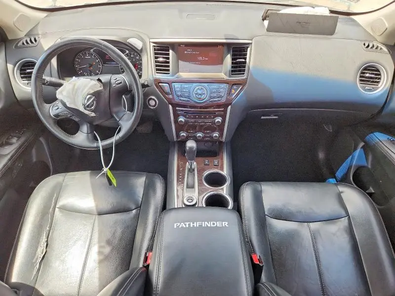 2016 NISSAN PATHFINDER SL  