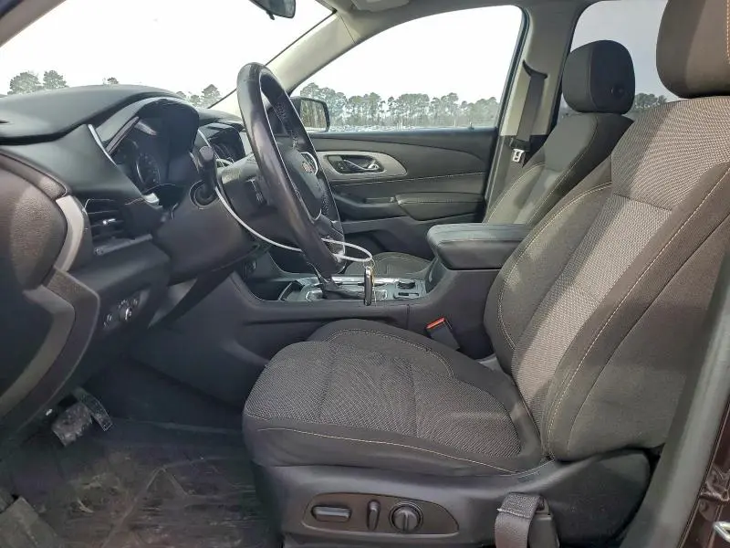 2020 CHEVROLET TRAVERSE LT  