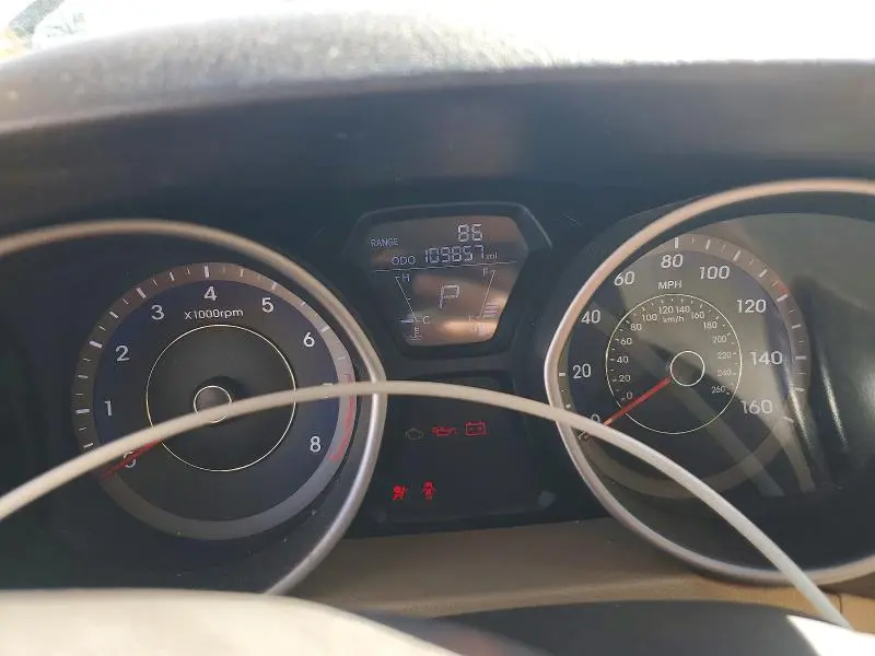 2012 HYUNDAI ELANTRA GLS  