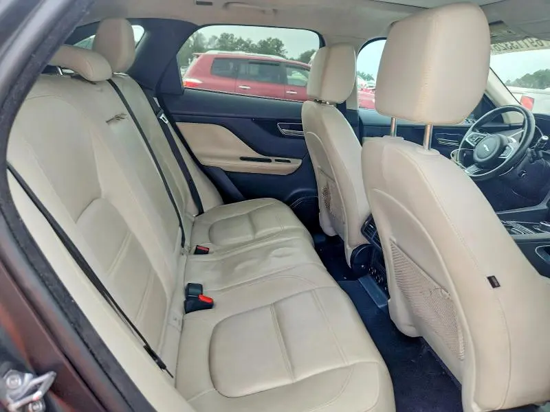 2019 JAGUAR F-PACE PRESTIGE  