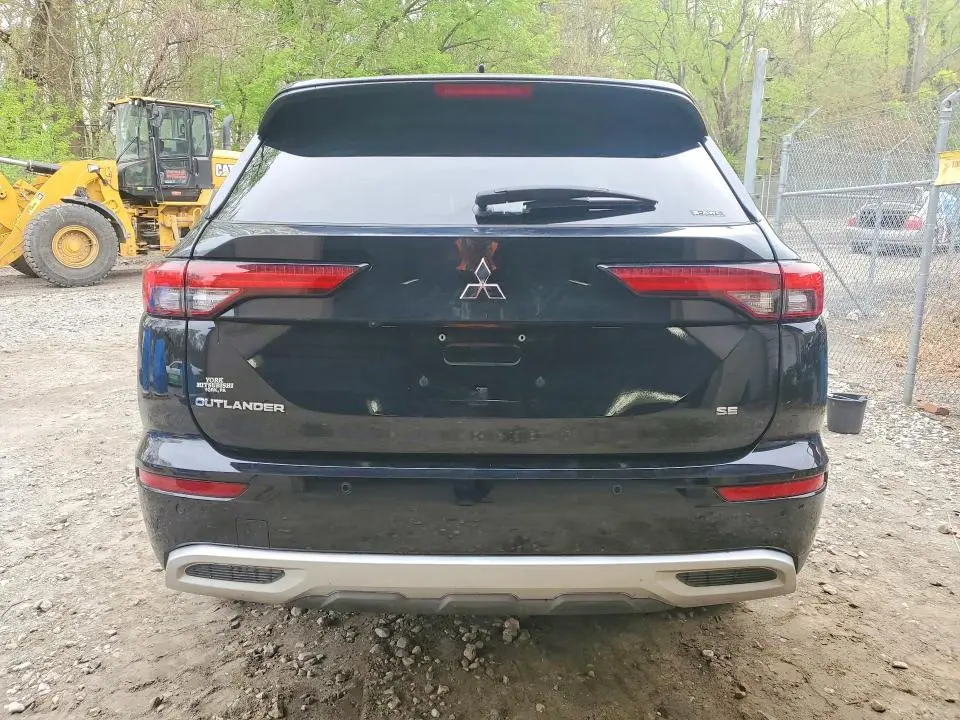 2022 MITSUBISHI OUTLANDER SE  