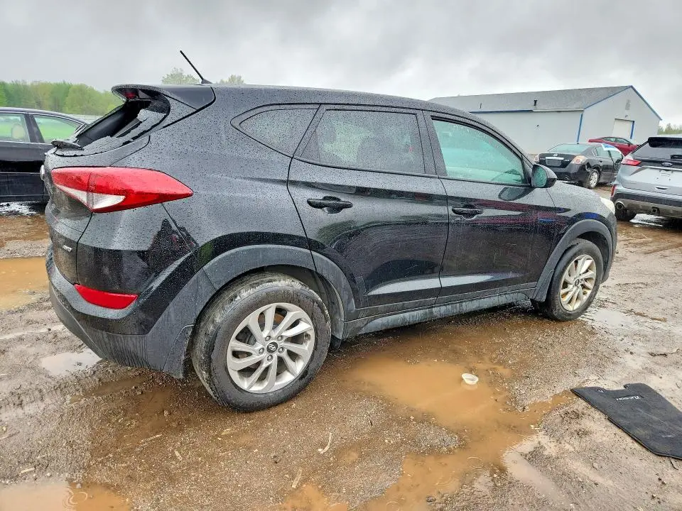 2018 HYUNDAI TUCSON SE  