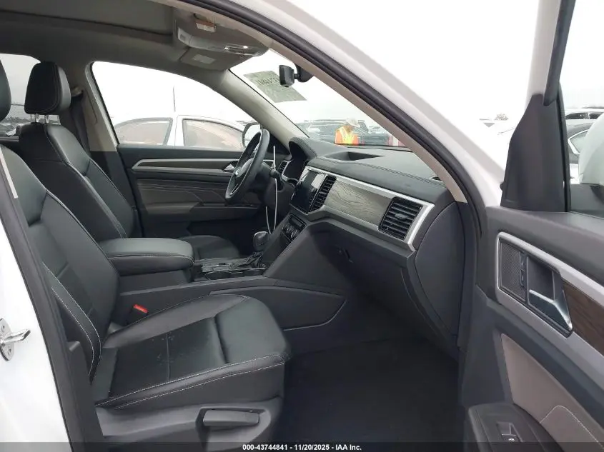 2022 VOLKSWAGEN ATLAS 3.6L V6 SE W/TECHNOLOGY