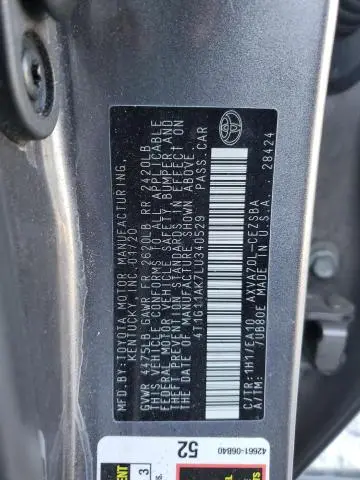 2020 TOYOTA CAMRY SE  