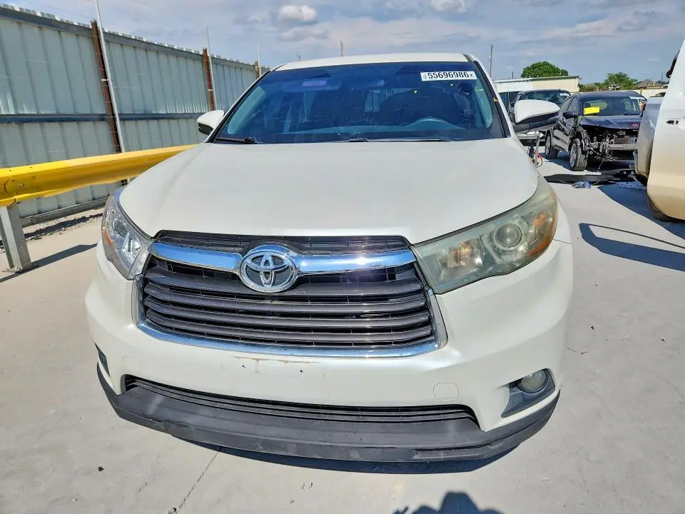 2016 TOYOTA HIGHLANDER LE PLUS  
