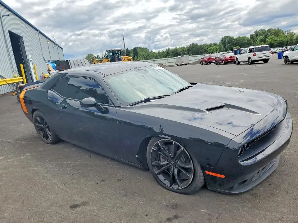 2017 DODGE CHALLENGER SXT  