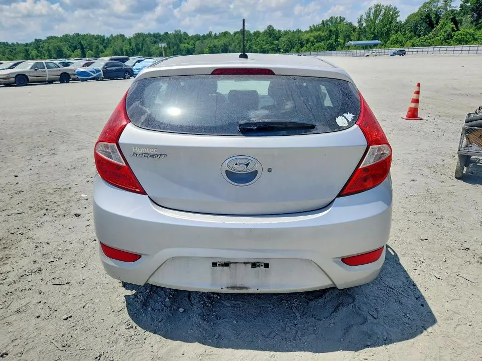 2013 HYUNDAI ACCENT GS  