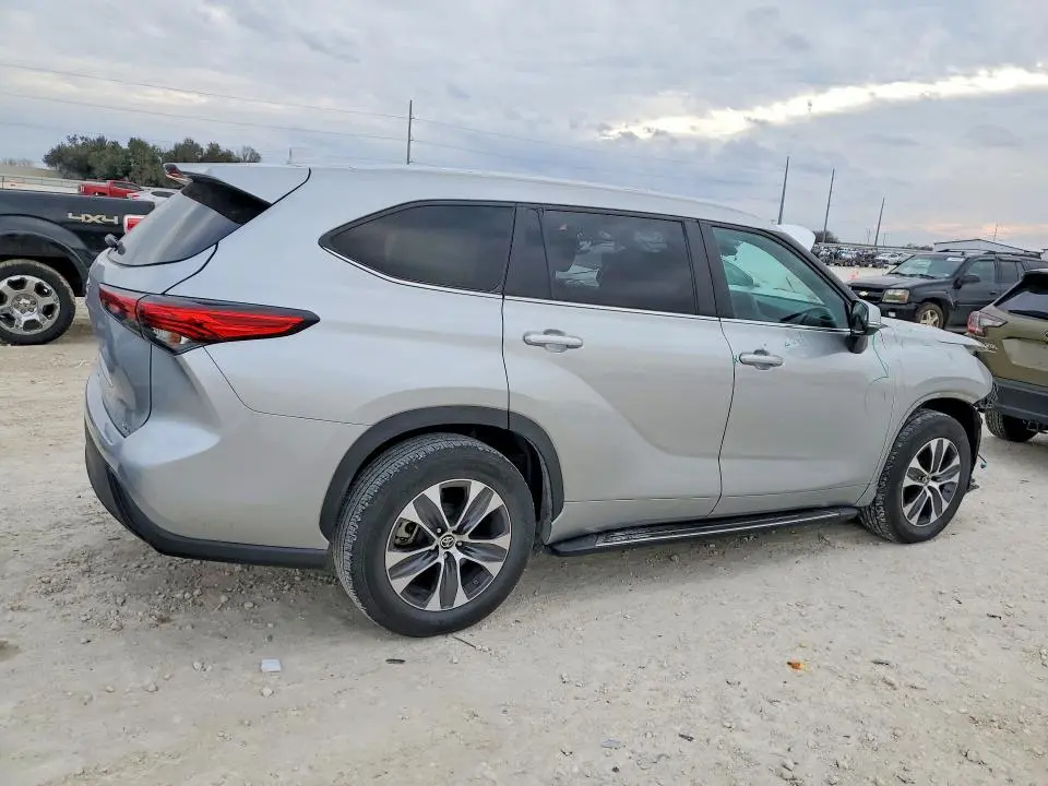 2023 TOYOTA HIGHLANDER L  