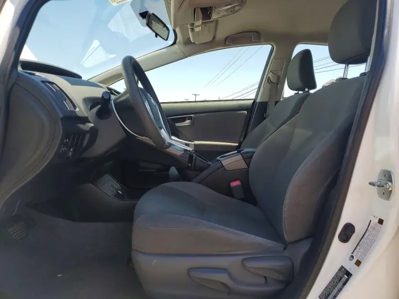2013 TOYOTA PRIUS TWO  