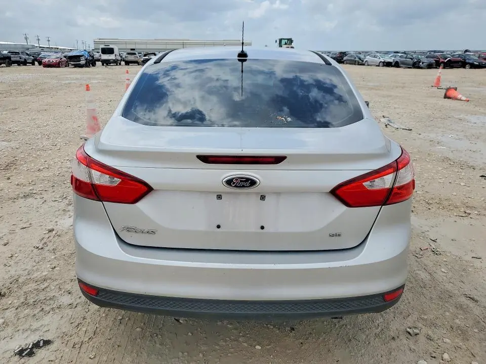 2012 FORD FOCUS SE  