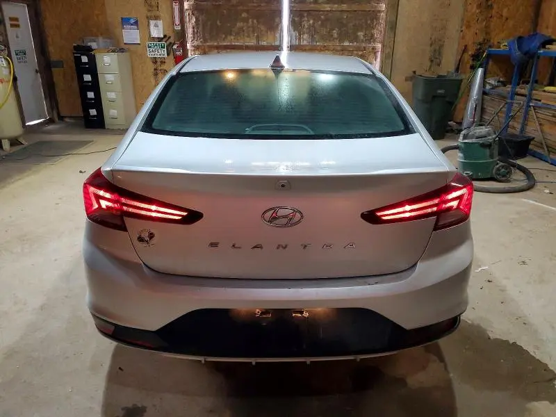 2019 HYUNDAI ELANTRA SEL  