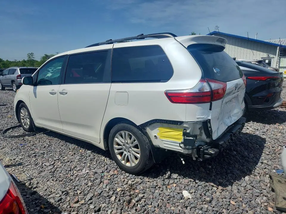 2015 TOYOTA SIENNA XLE PREMIUM 8-PASSENGER  