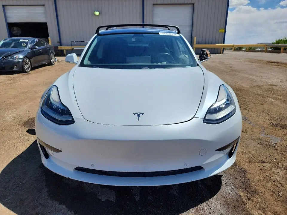 2018 TESLA MODEL 3   